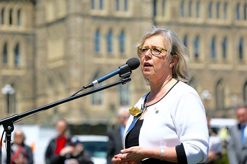 图：加拿大国会议员、绿党领袖伊丽莎白·梅（Elizabeth May）