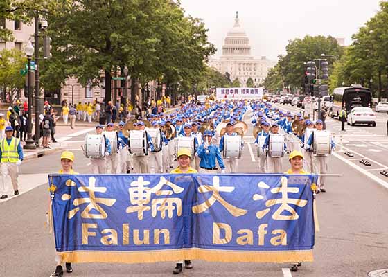 华府反迫害大游行 民众声援法轮功