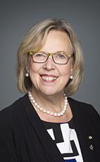 '图6：加拿大国会议员梅（Elizabeth May）'